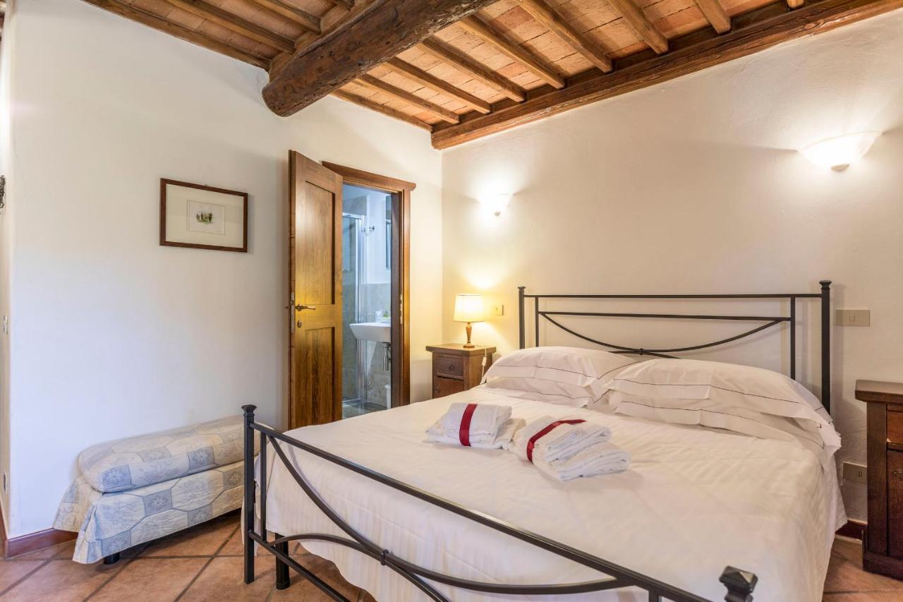 Borgo Il Poggiaccio Residenza D'Epoca Guest House Совичиле Екстериор снимка