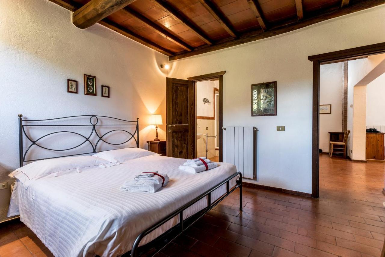 Borgo Il Poggiaccio Residenza D'Epoca Guest House Совичиле Екстериор снимка