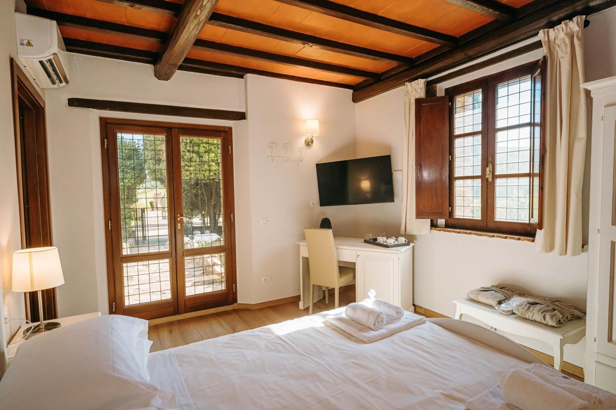 Borgo Il Poggiaccio Residenza D'Epoca Guest House Совичиле Екстериор снимка