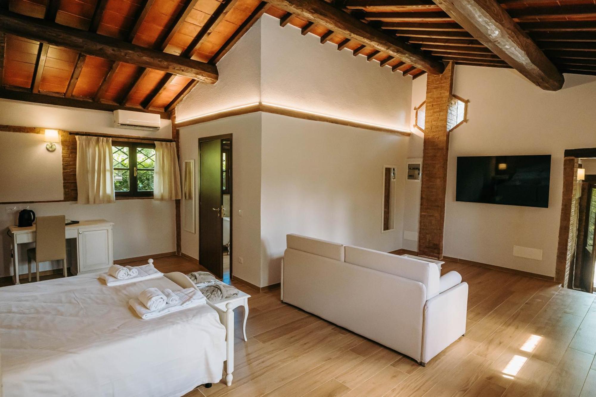 Borgo Il Poggiaccio Residenza D'Epoca Guest House Совичиле Екстериор снимка