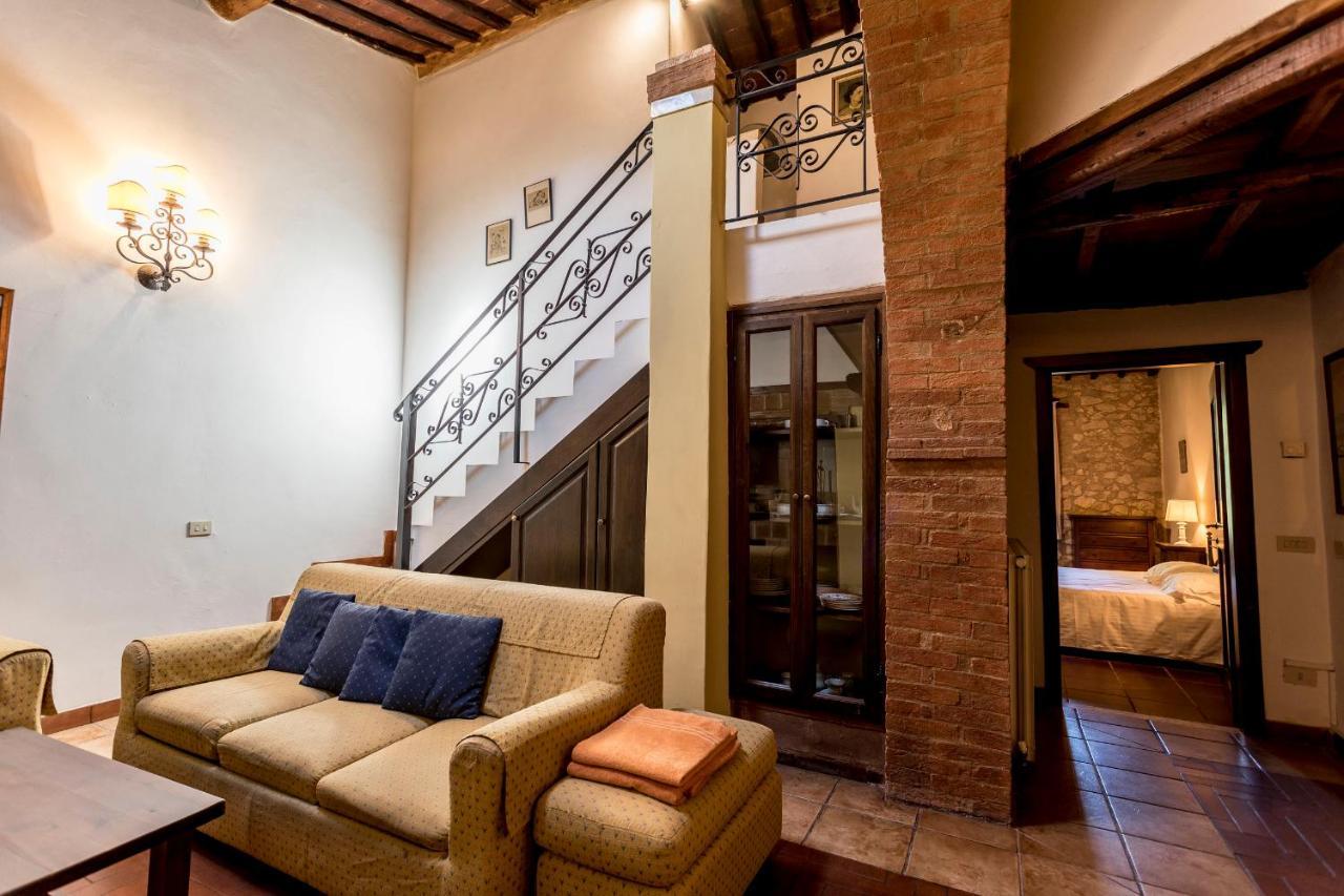 Borgo Il Poggiaccio Residenza D'Epoca Guest House Совичиле Екстериор снимка